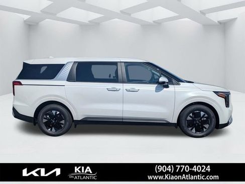 New 2026 Kia Carnival LXS FWD image 2