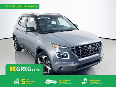 Used 2022 Hyundai Venue Limited w/ Cargo Package