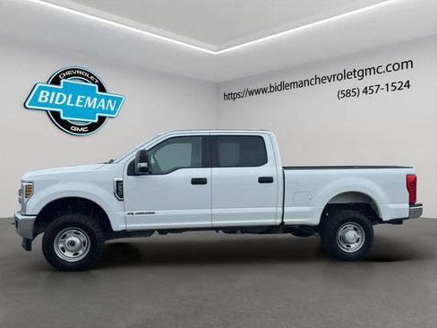 Used 2019 Ford F250 XLT w/ FX4 Off-Road Package AWD/4WD image 4