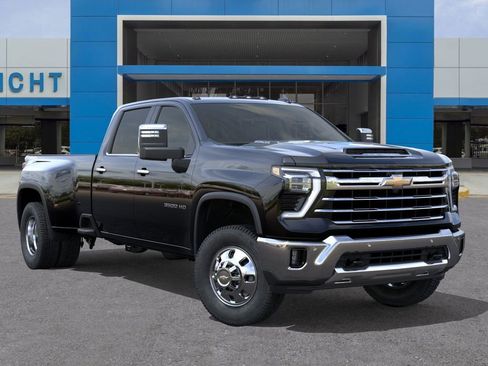 New 2026 Chevrolet Silverado 3500 LTZ image 7
