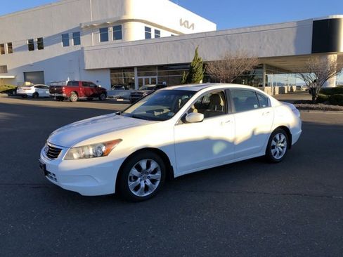 Used 2009 Honda Accord EX-L image 2