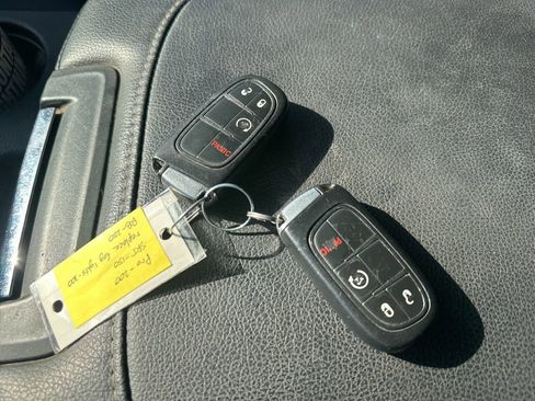 Used 2015 RAM 1500 Laramie w/ Convenience Group image 19