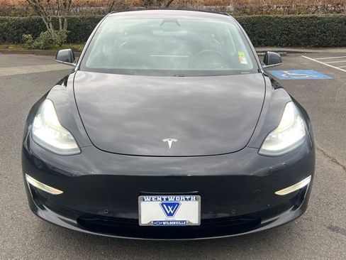 Used 2018 Tesla Model 3 Mid Range image 2