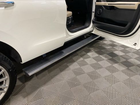 Used 2023 Ford Expedition Platinum image 23