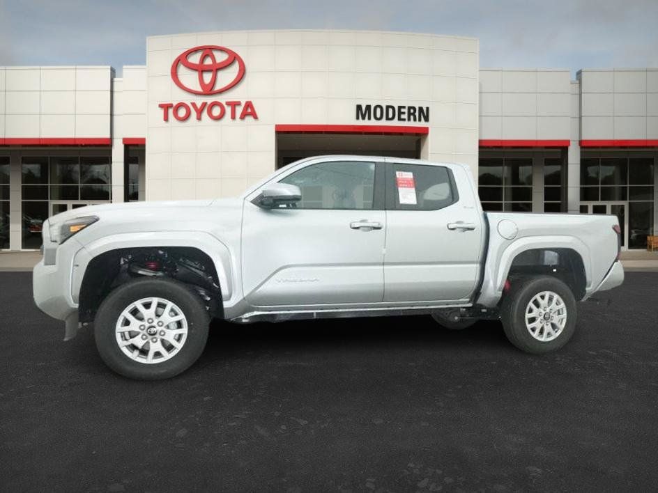 New 2025 Toyota Tacoma SR5 AWD/4WD image 23