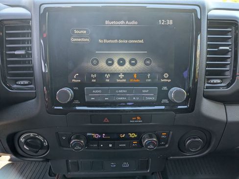 Used 2022 Nissan Frontier PRO-4X w/ Off-Road Protection Package image 16