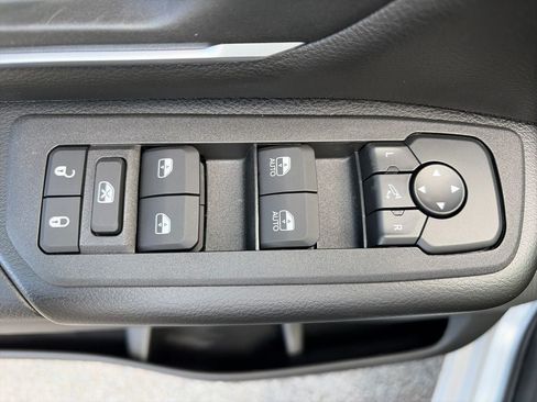 New 2027 RAM 1500 4x4 Crew Cab image 20