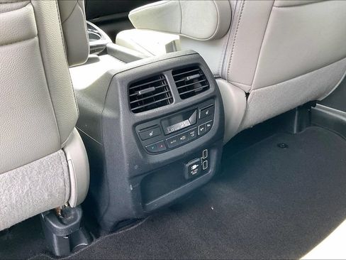 Used 2019 Honda Passport Elite image 12