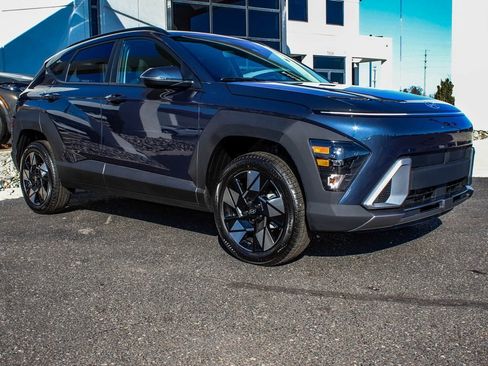 Used 2025 Hyundai Kona SEL image 3