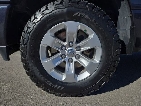 Used 2019 RAM 1500 Big Horn AWD/4WD image 10