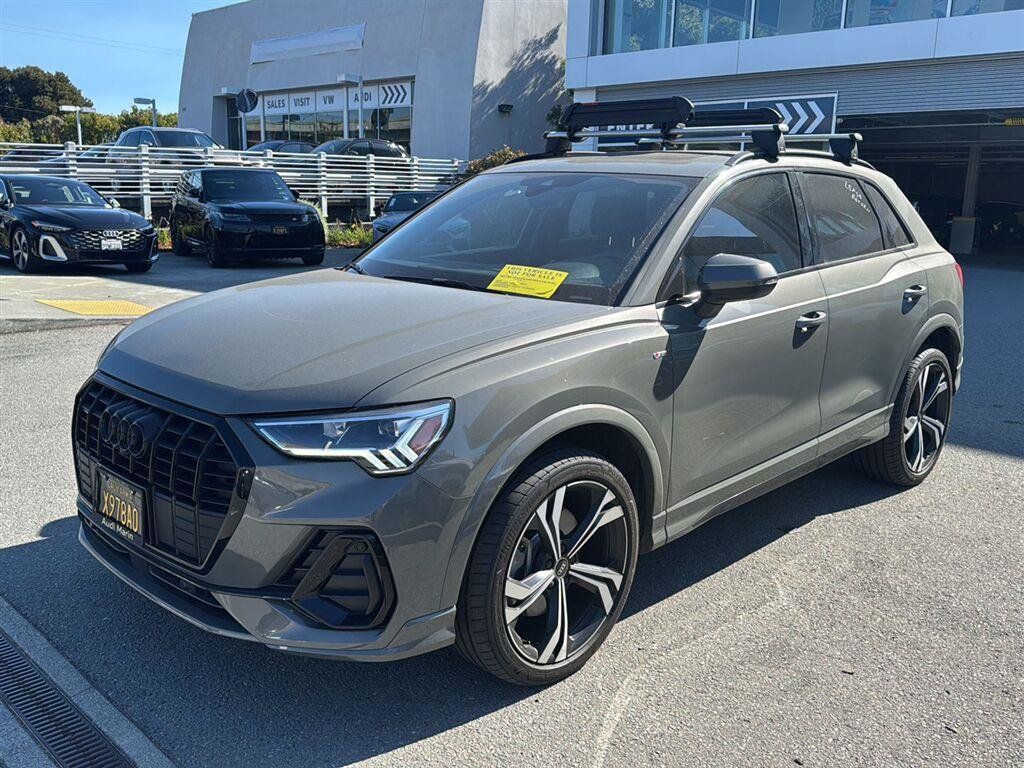 Used 2023 Audi Q3 2.0T Premium Plus w/ Premium Plus Package AWD/4WD image 1
