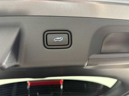 Used 2025 Hyundai Palisade SEL image 34