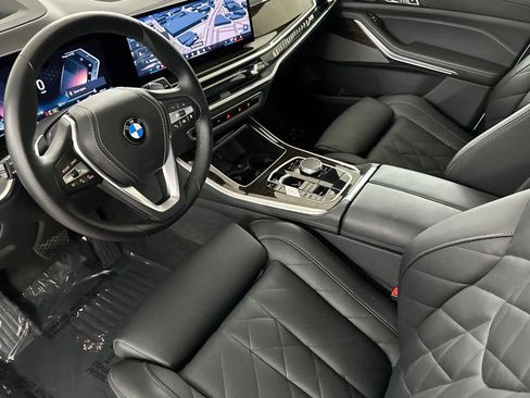 Used 2024 BMW X5 xDrive40i image 11