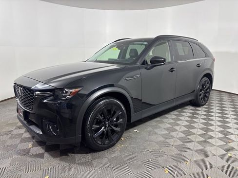 Used 2025 MAZDA CX-90 3.3 Turbo w/ Premium Sport Pkg image 3