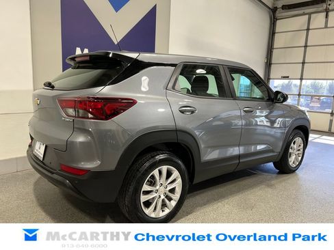 Used 2022 Chevrolet TrailBlazer LS FWD image 5