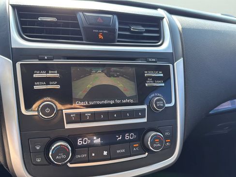 Used 2017 Nissan Altima 2.5 SL FWD image 15