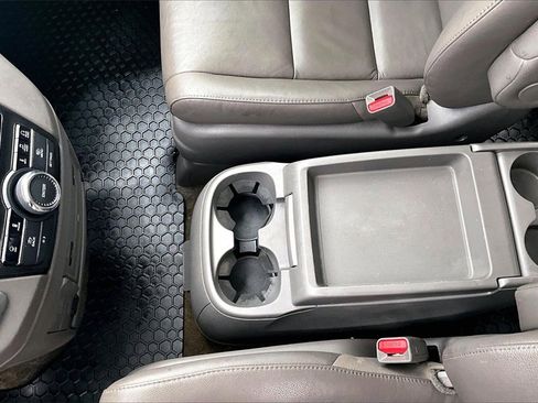 Used 2014 Honda Odyssey Touring Elite image 15
