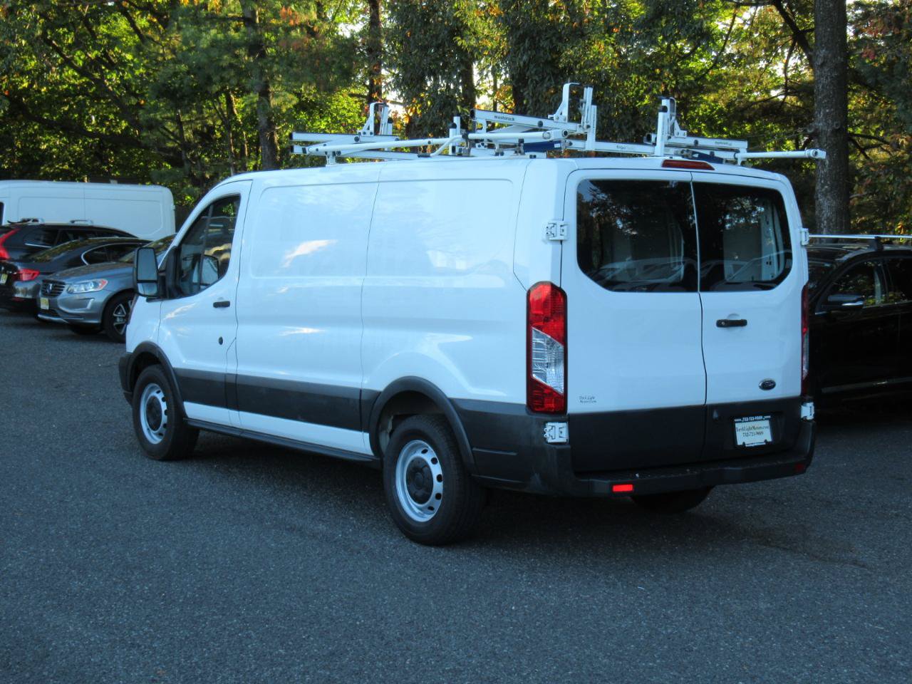 Used 2018 Ford Transit 150 130 Low Roof RWD image 4