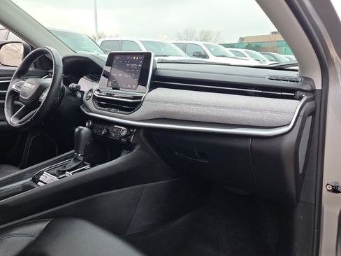 Used 2022 Jeep Compass Latitude w/ Convenience Group image 7