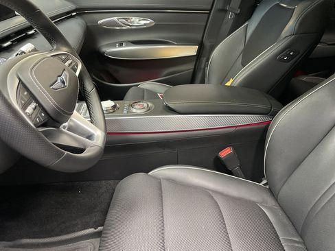 Used 2023 Genesis GV70 2.5T w/ Sport Prestige Package AWD/4WD image 9