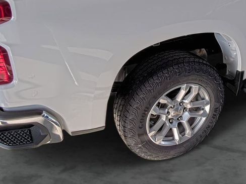 New 2026 Chevrolet Silverado 1500 LT w/ Z71 Off-Road Package image 13