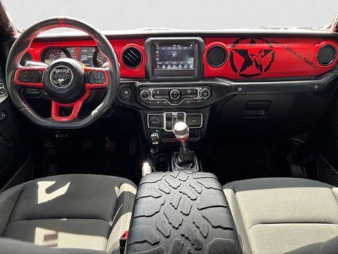 Used 2021 Jeep Gladiator Sport AWD/4WD image 11