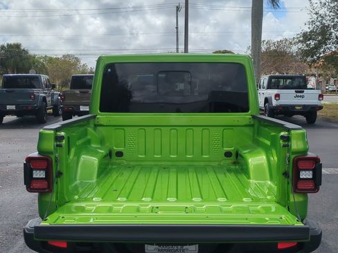 New 2026 Jeep Gladiator Sport image 15