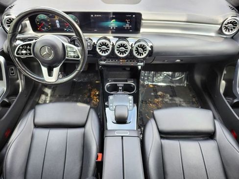 Used 2022 Mercedes-Benz CLA 250 4MATIC image 12