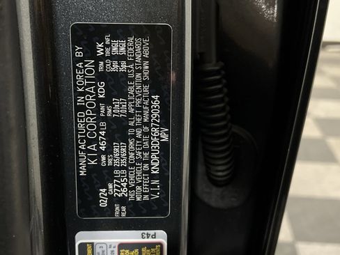 Used 2024 Kia Sportage LX FWD image 37
