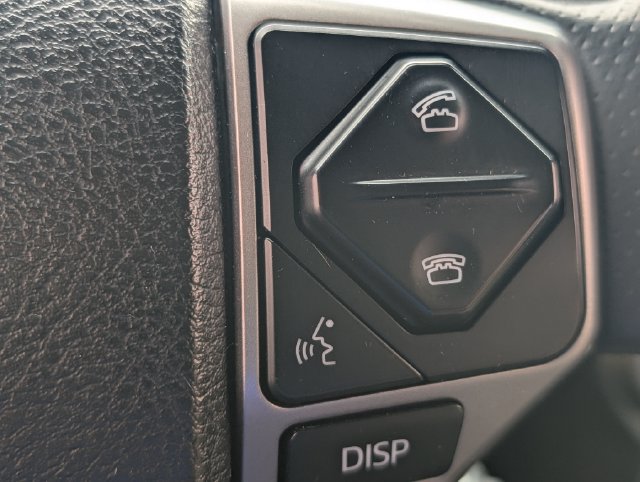 Used 2018 Toyota 4Runner SR5 AWD/4WD image 20