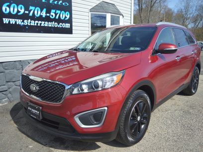 Used 2016 Kia Sorento LX w/ LX Convenience Package