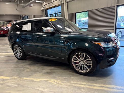 Used 2016 Land Rover Range Rover Sport Supercharged AWD/4WD image 31