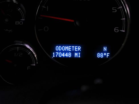 Used 2012 Chevrolet Avalanche LS image 16