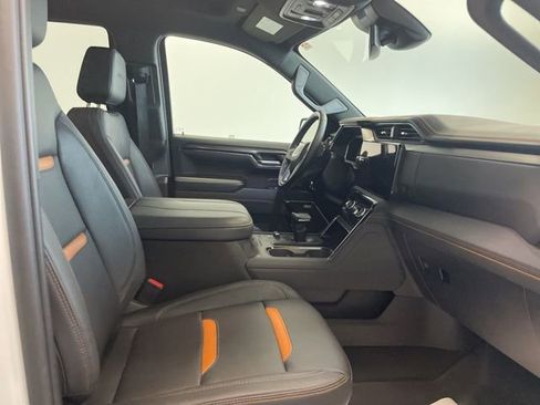 Used 2024 GMC Sierra 1500 AT4 w/ AT4 Premium Package image 36