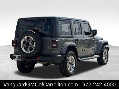 Used 2022 Jeep Wrangler Unlimited Sahara AWD/4WD image 9