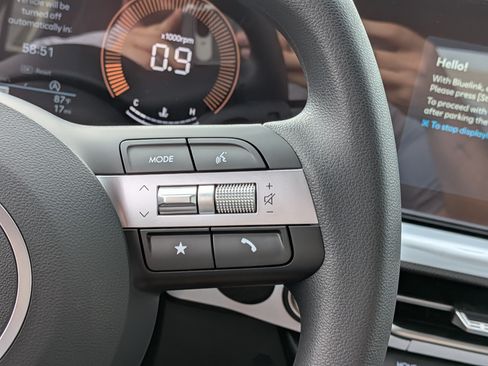New 2026 Hyundai Elantra Limited FWD image 23
