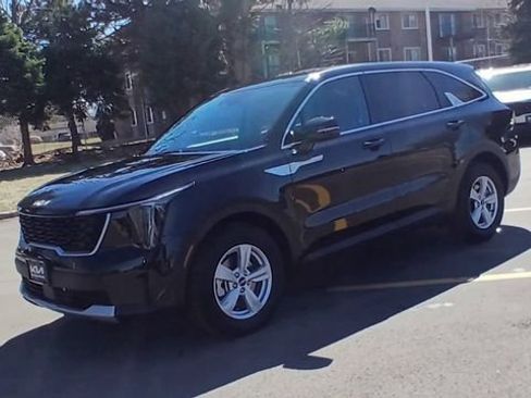 New 2026 Kia Sorento LX image 7