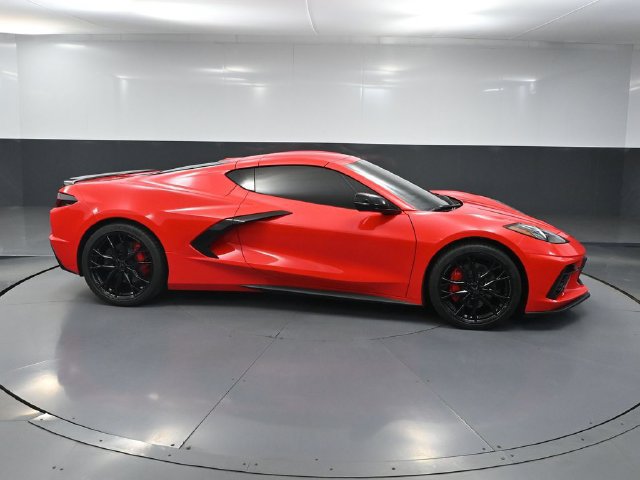 Used 2024 Chevrolet Corvette Stingray Preferred Cpe w/ Battery Protection Package RWD image 3