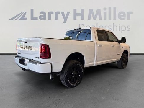 New 2026 RAM 2500 Laramie w/ Night Edition AWD/4WD image 5