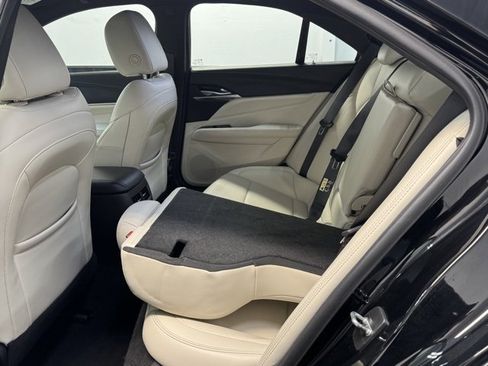 Used 2022 Cadillac CT4 Luxury image 31