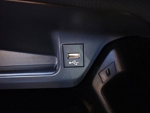 Used 2020 Toyota C-HR Limited FWD image 20
