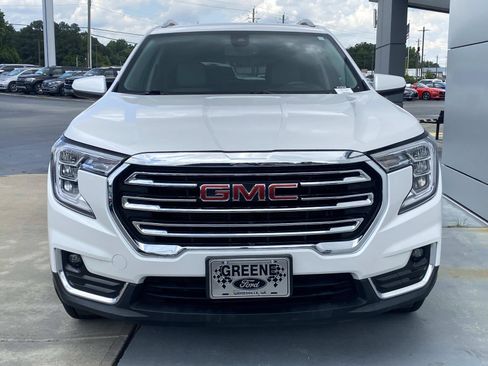 Used 2023 GMC Terrain SLT w/ LPO, Floor Liner Package AWD/4WD image 13