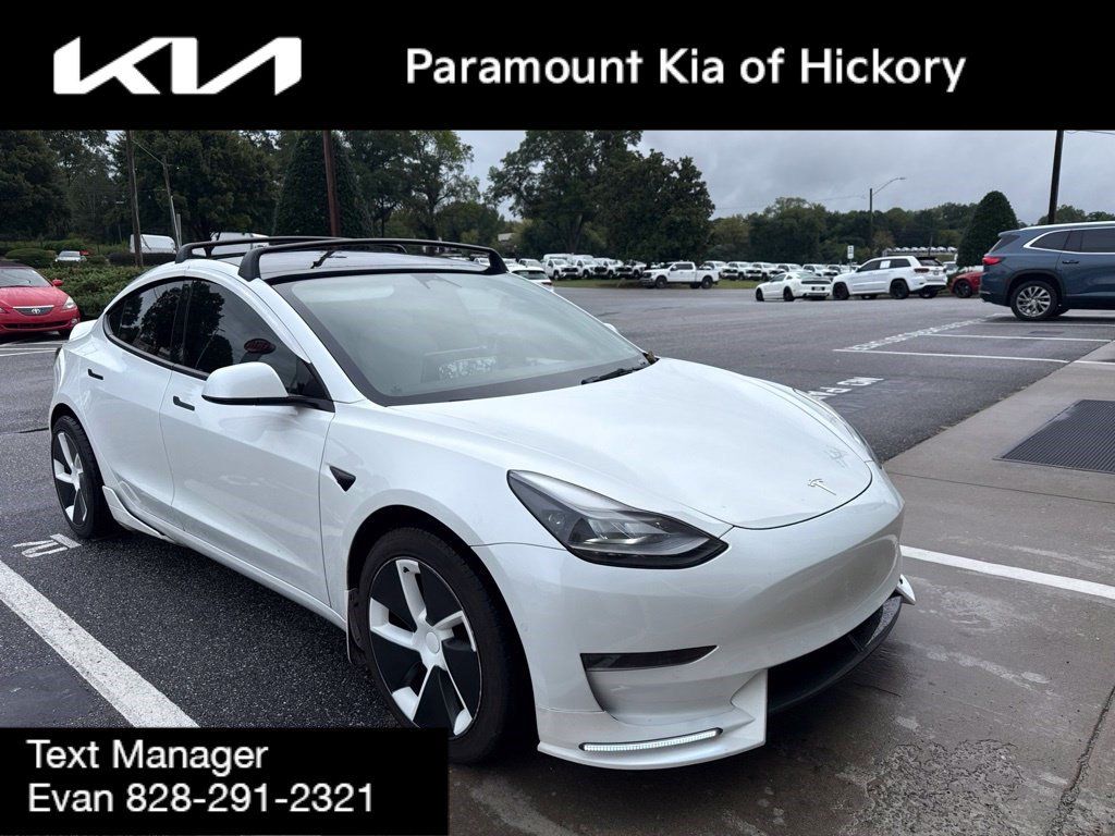 Used 2022 Tesla Model 3 Long Range AWD/4WD image 1