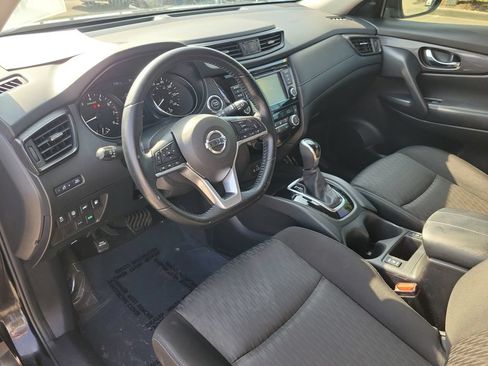 Certified 2020 Nissan Rogue SV FWD image 15
