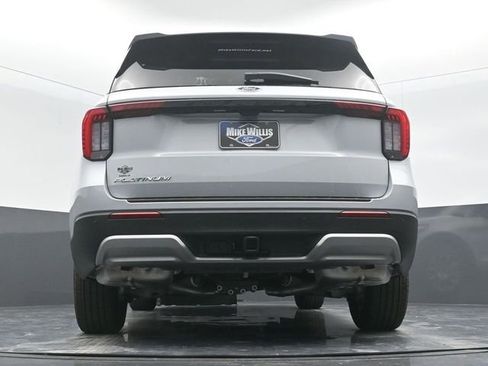 Used 2025 Ford Explorer Platinum image 22