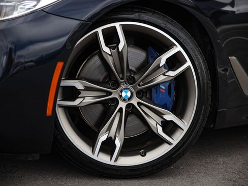 Used 2020 BMW M550i xDrive w/ Premium Package AWD/4WD image 7