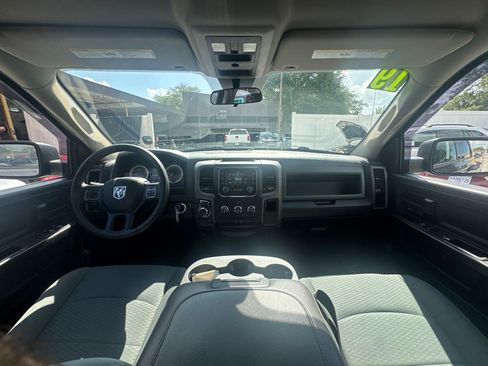 Used 2019 RAM 1500 Express w/ Express Value Package AWD/4WD image 17