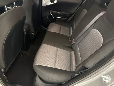Used 2024 Kia Soul LX w/ Option Group 015 FWD image 16