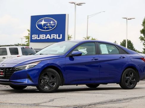Used 2023 Hyundai Elantra SEL FWD image 1