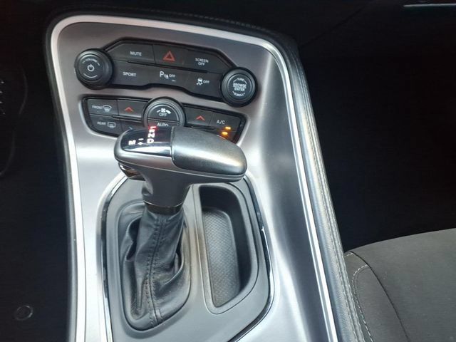 Used 2022 Dodge Challenger R/T RWD image 15
